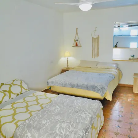 Дом отдыха Estudio Adosado Con Jardin Y Parking Privado