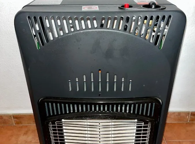 Estudio Adosado Con Jardin Y Parking Privado