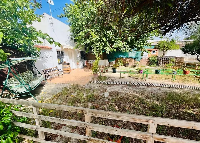 Estudio Adosado Con Jardin Y Parking Privado Tatil Evi