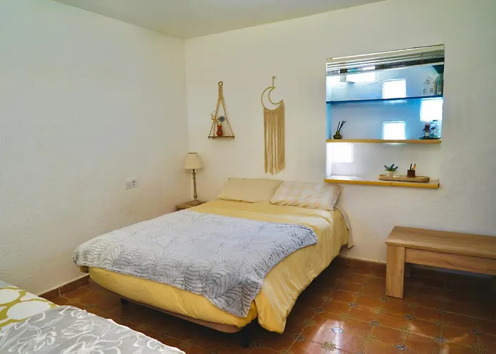 Estudio Adosado Con Jardin Y Parking Privado