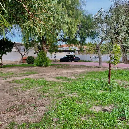 Estudio Adosado Con Jardin Y Parking Privado Holiday home