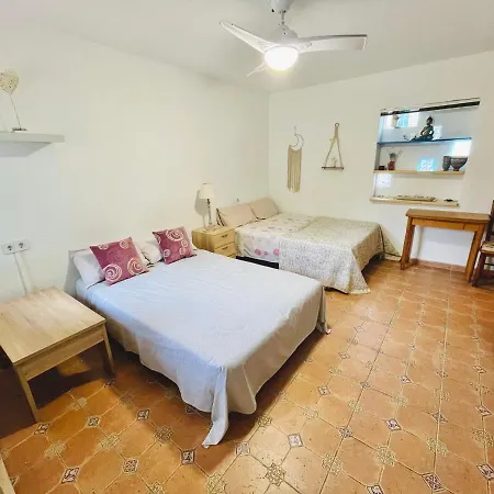 Estudio Adosado Con Jardin Y Parking Privado Alicante