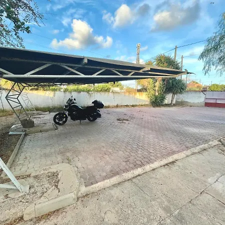 Estudio Adosado Con Jardin Y Parking Privado Alicante