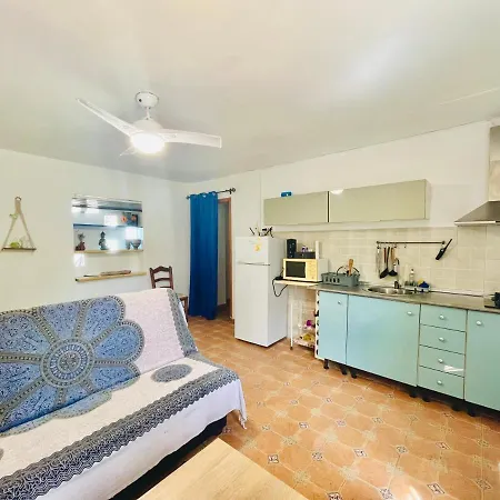 Casa vacanze Estudio Adosado Con Jardin Y Parking Privado
